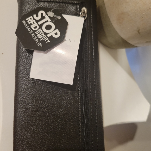 Wallet - Picture 4 of 4